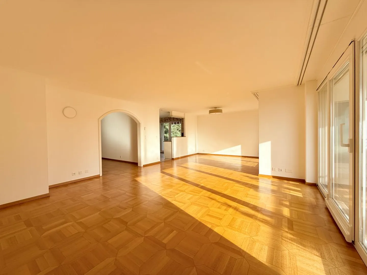 Appartement à louer - Photo 2 sur 13