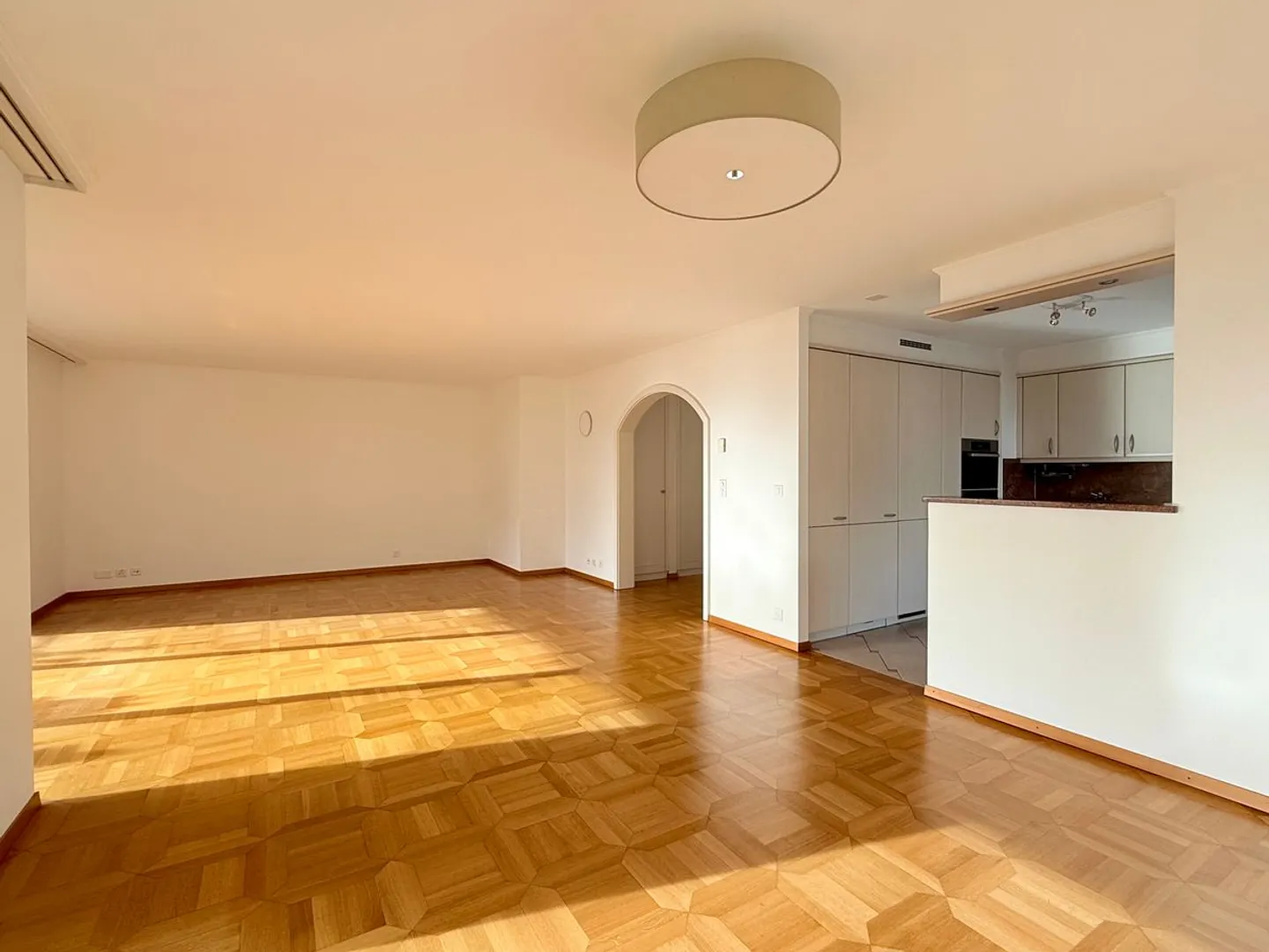 Appartement à louer - Photo 3 sur 13