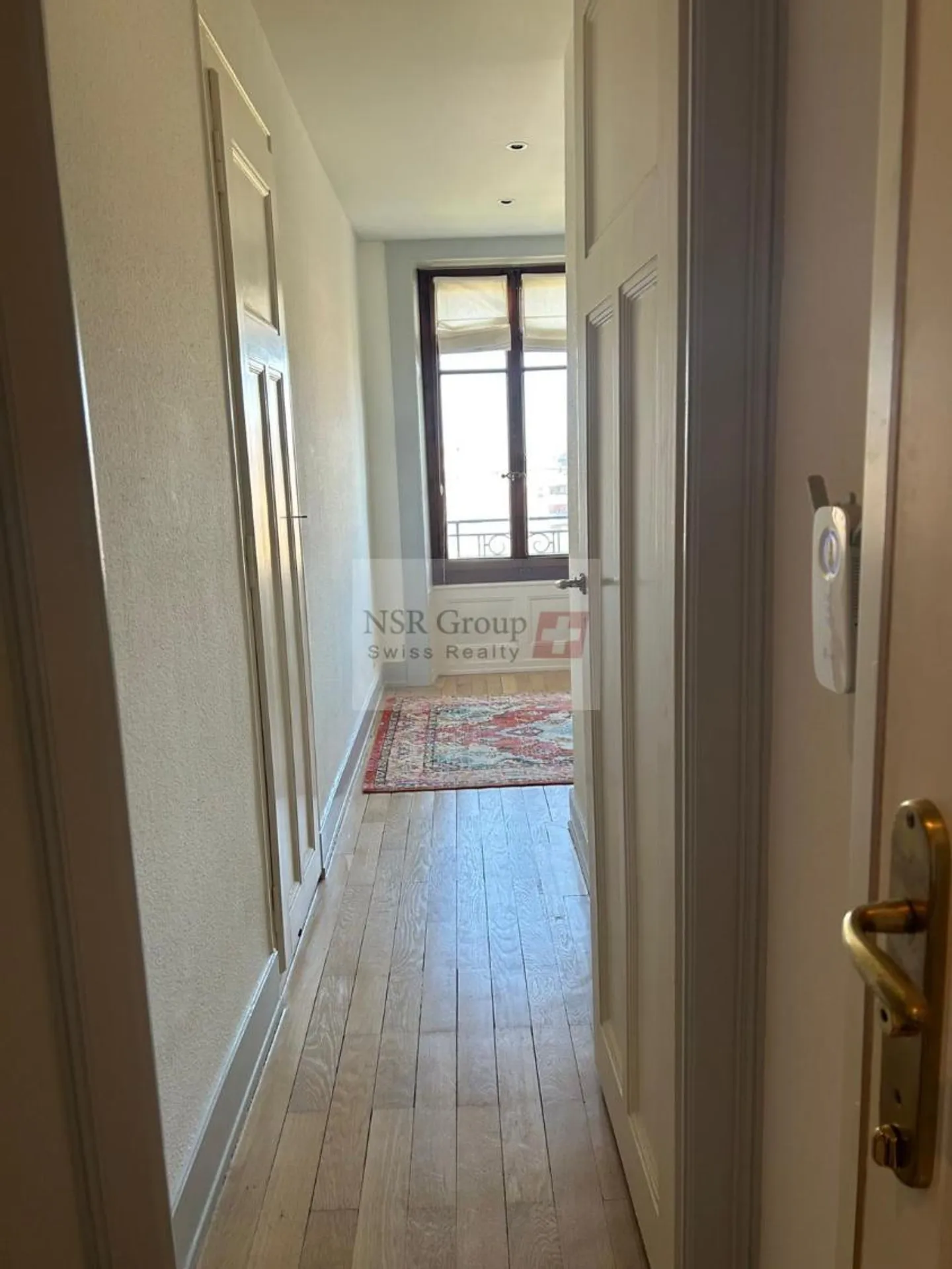 Schöne 3,5-Zimmer-Wohnung mit Balkon - Eaux-Vives-Viertel - Foto 2 von 13