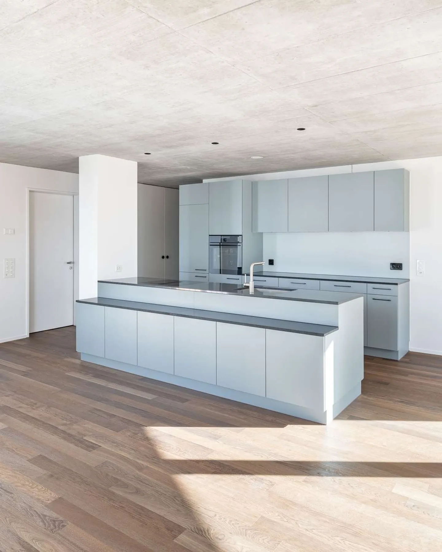 Modernes Apartment in Kloten - Foto 2 von 7