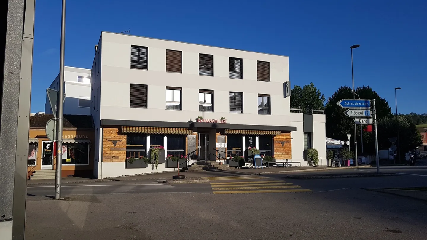 Spazio commerciale in affitto di 168 m2 divisibile - Foto 8 di 12