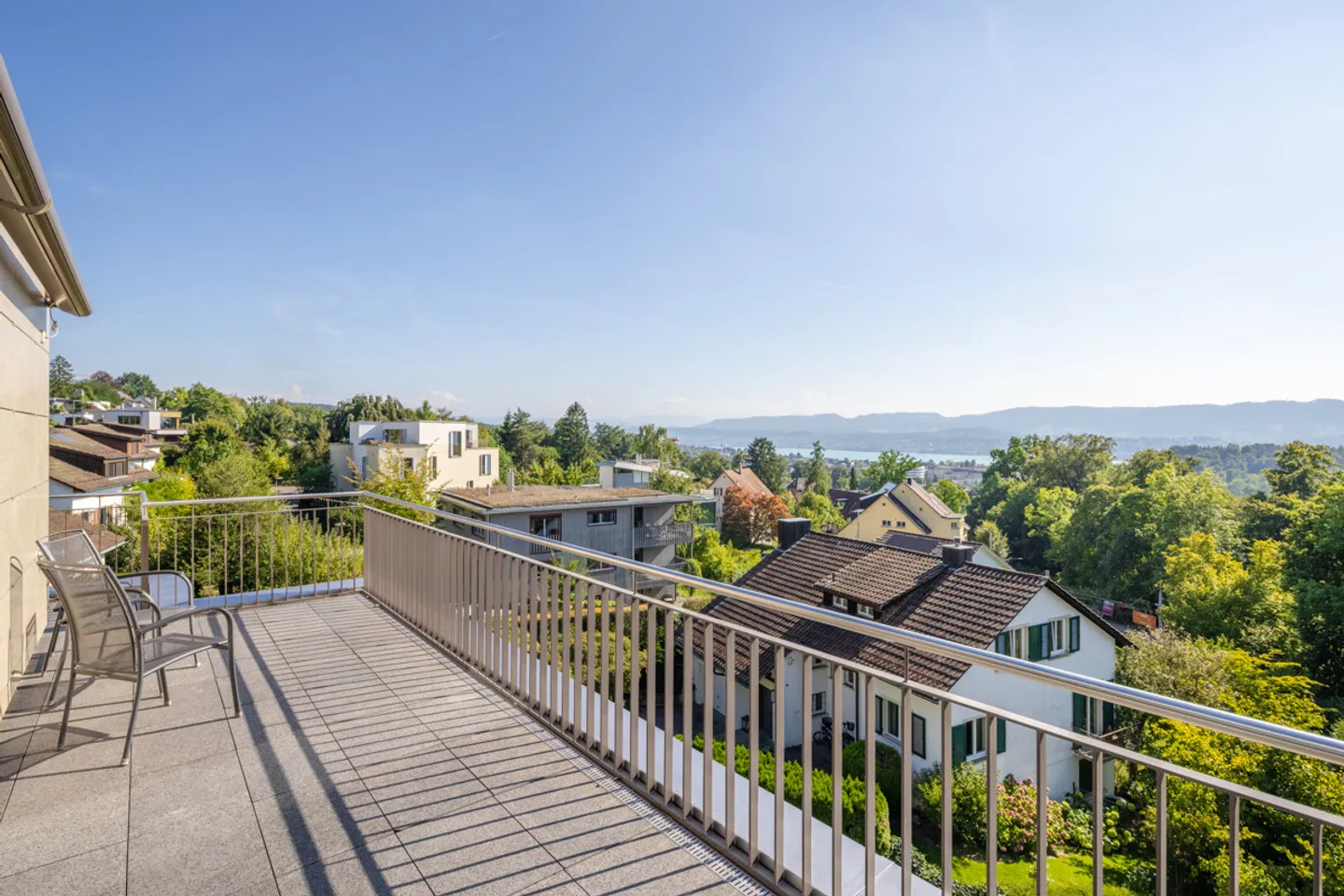 Appartamento attico duplex con vista lago a Zurigo - Foto 4 di 5