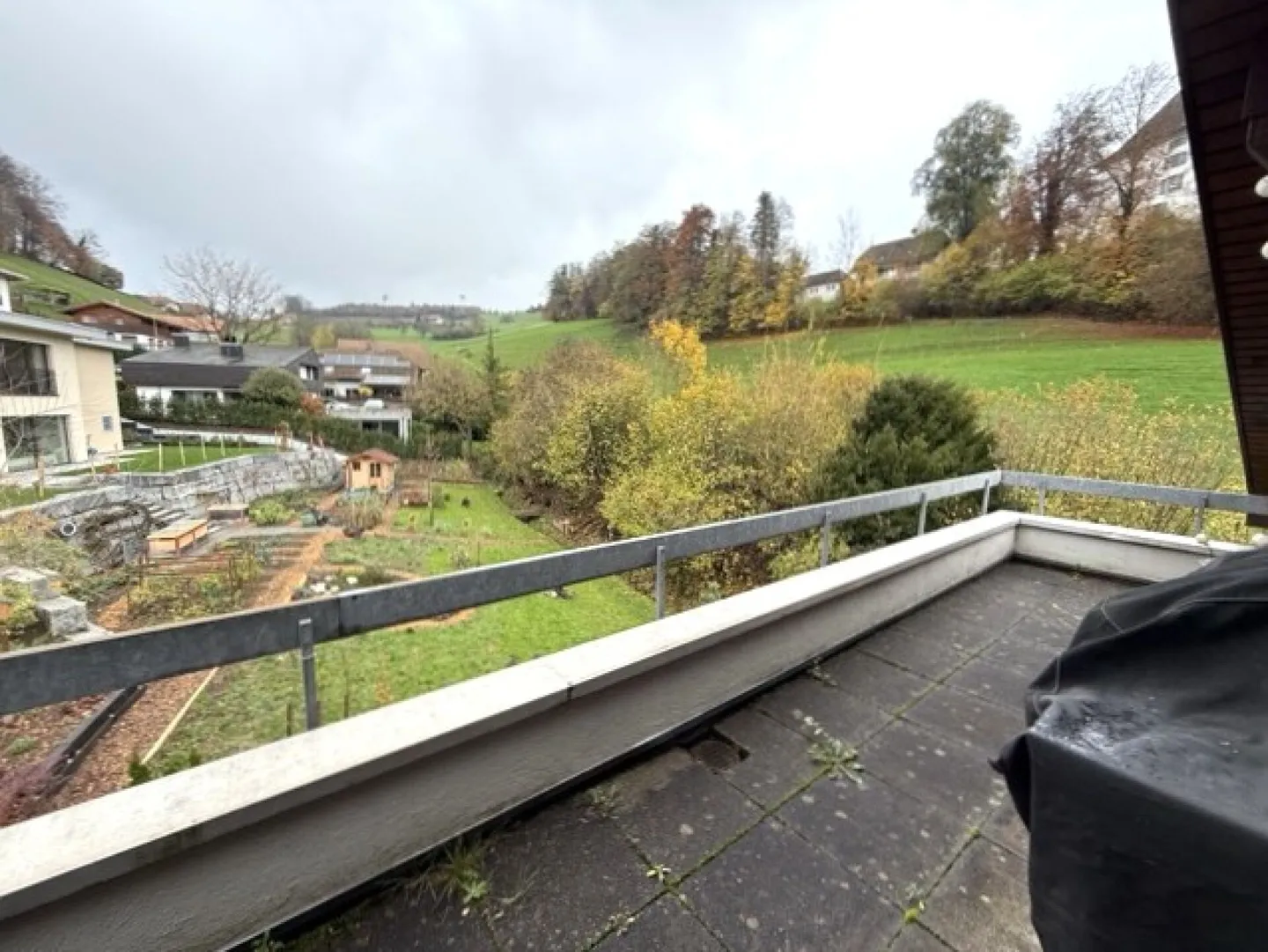 Vollvermietetes Mehrfamilienhaus mit 6 Wohneinheiten zu verkaufen - Foto 3 von 21