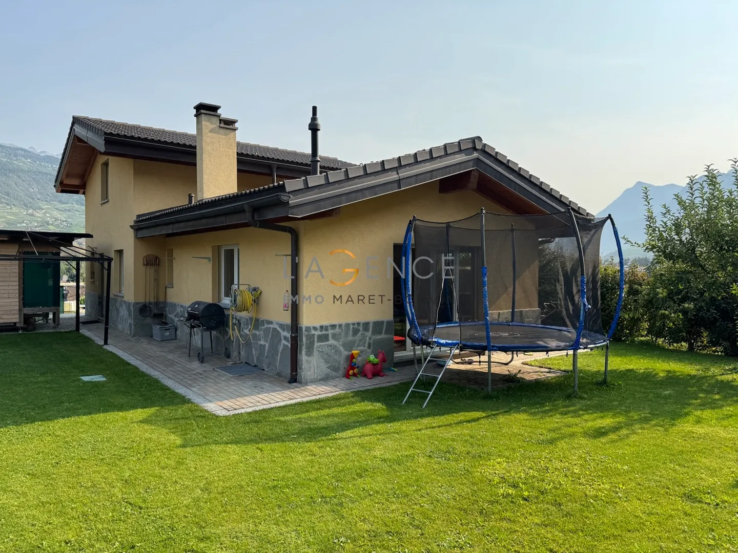 Villa individuelle sur un terrain de 737 m² - Photo 1 sur 3