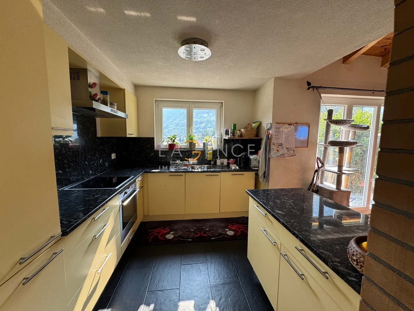 Villa individuelle sur un terrain de 737 m² - Photo 3 sur 3