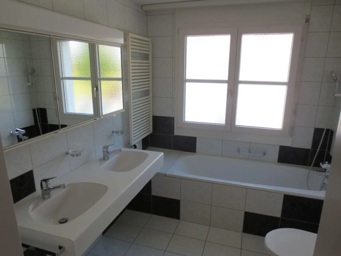 Appartement 4.5 pièces avec vue sur la verdure - Photo 11 sur 13