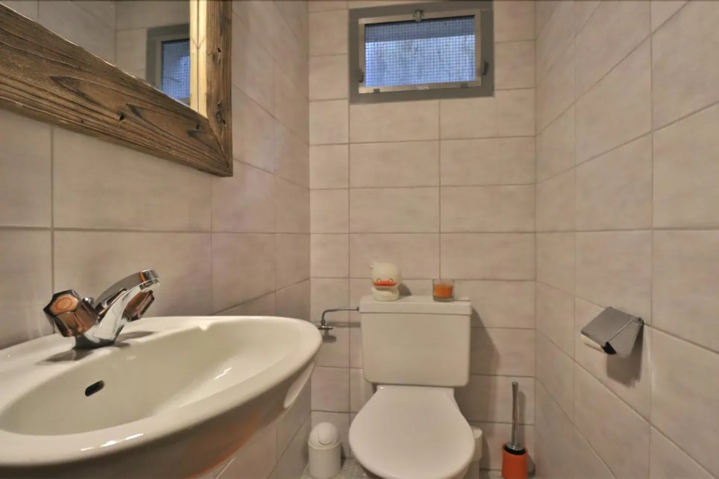 Casa familiare con circa 290 m2 di superficie utile - Foto 10 di 13
