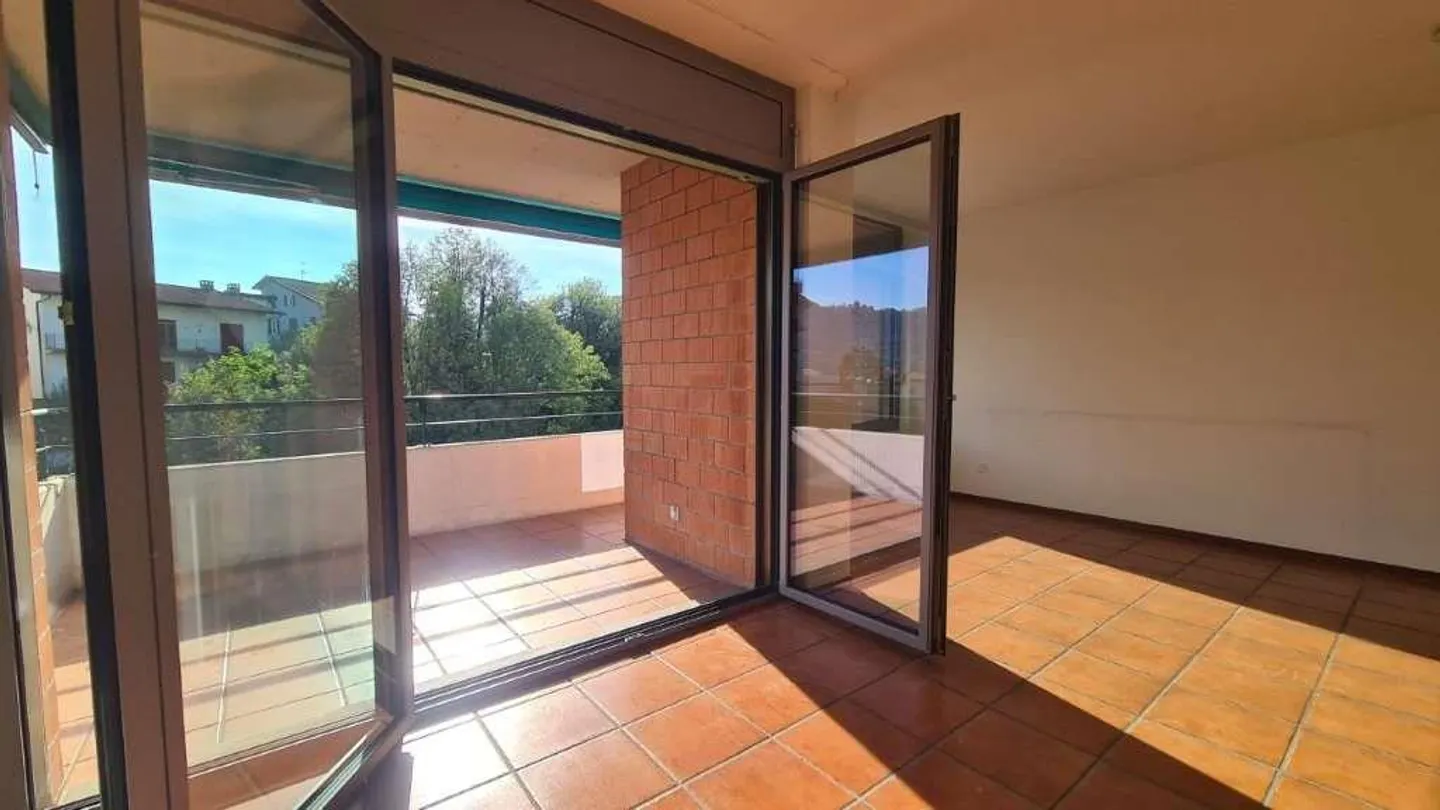 Appartamento luminoso 4.5 locali - Foto 1 di 10