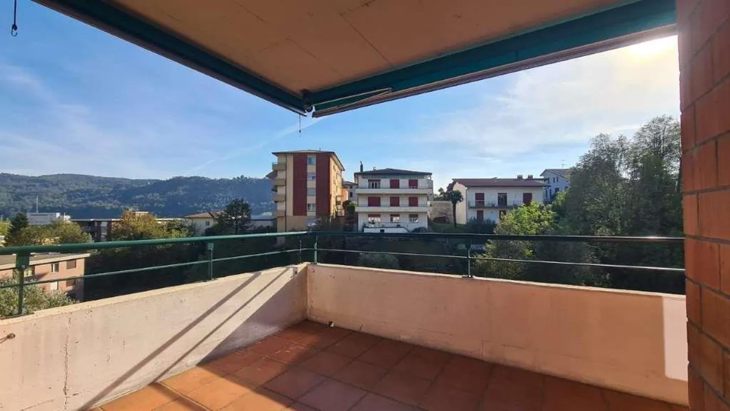 Appartamento luminoso 4.5 locali - Foto 3 di 10