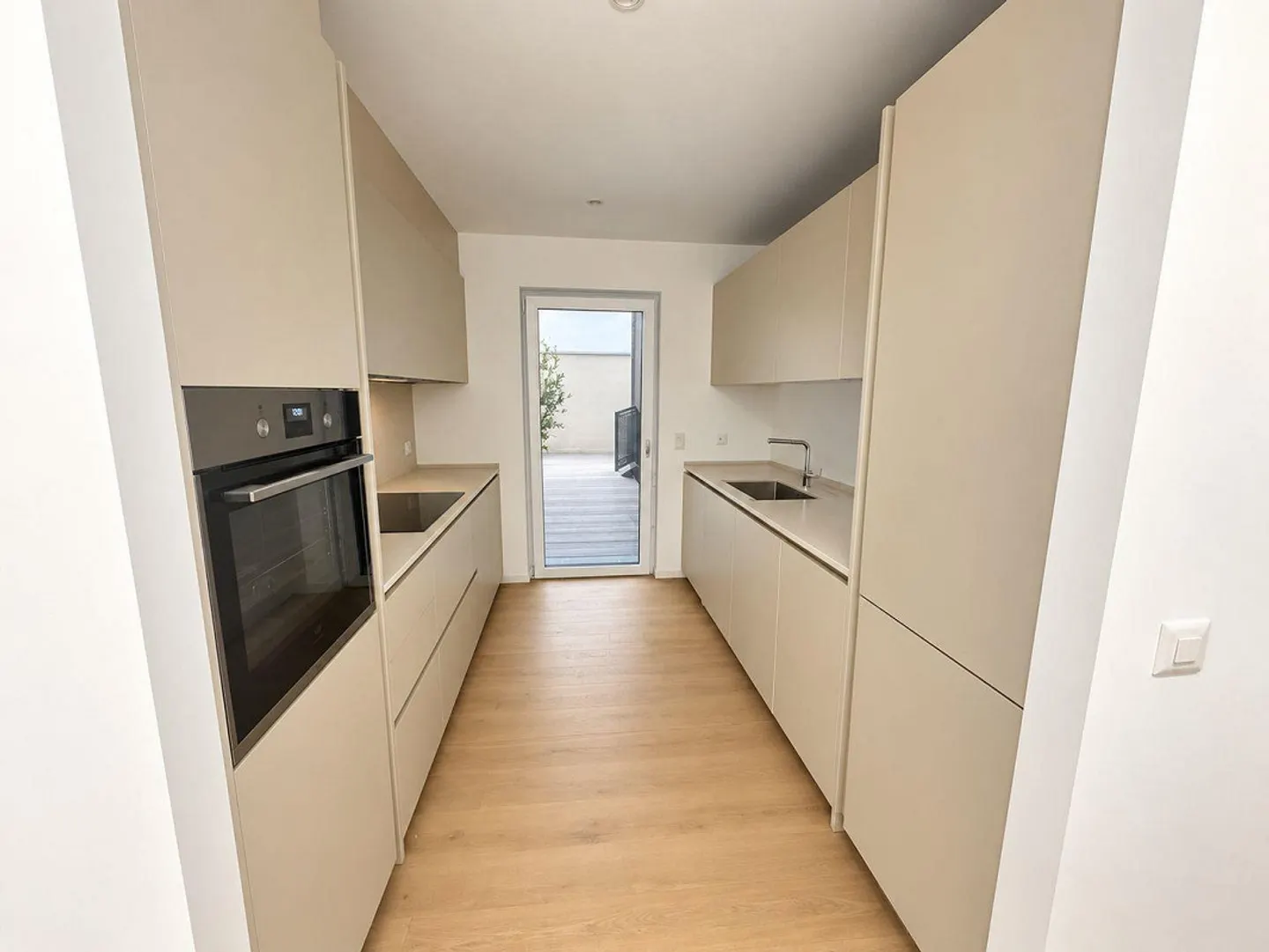 MENDRISIO - Appartement spacieux de 4,5 pièces avec bureau, buanderie... - Photo 2 sur 14