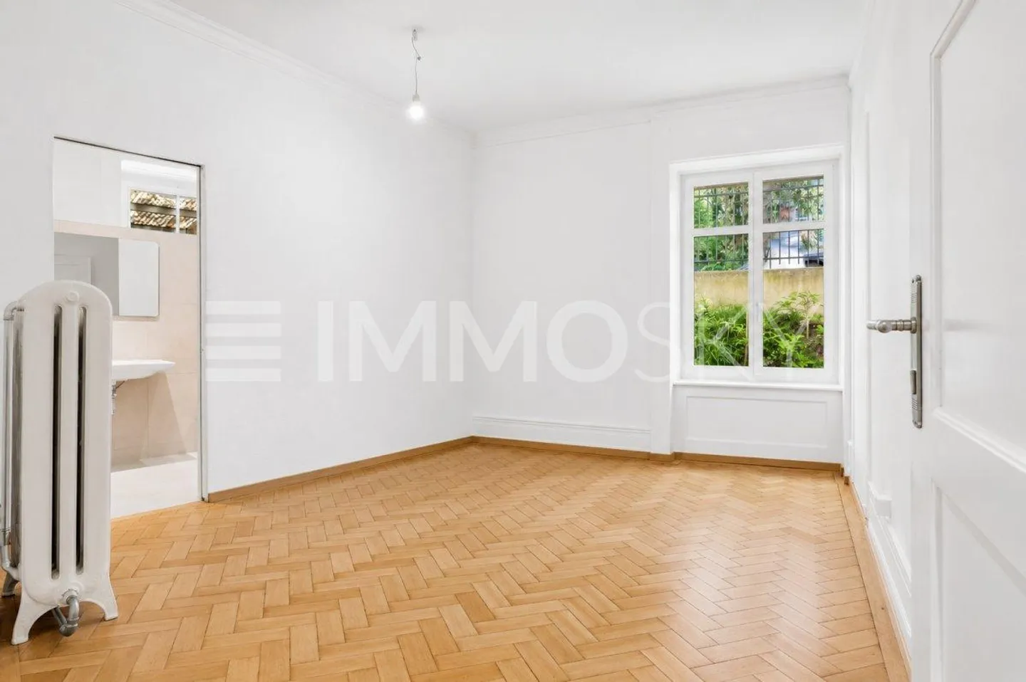 First occupancy after renovation - Art Nouveau apartment in the heart of Zurich - Photo 4 of 5