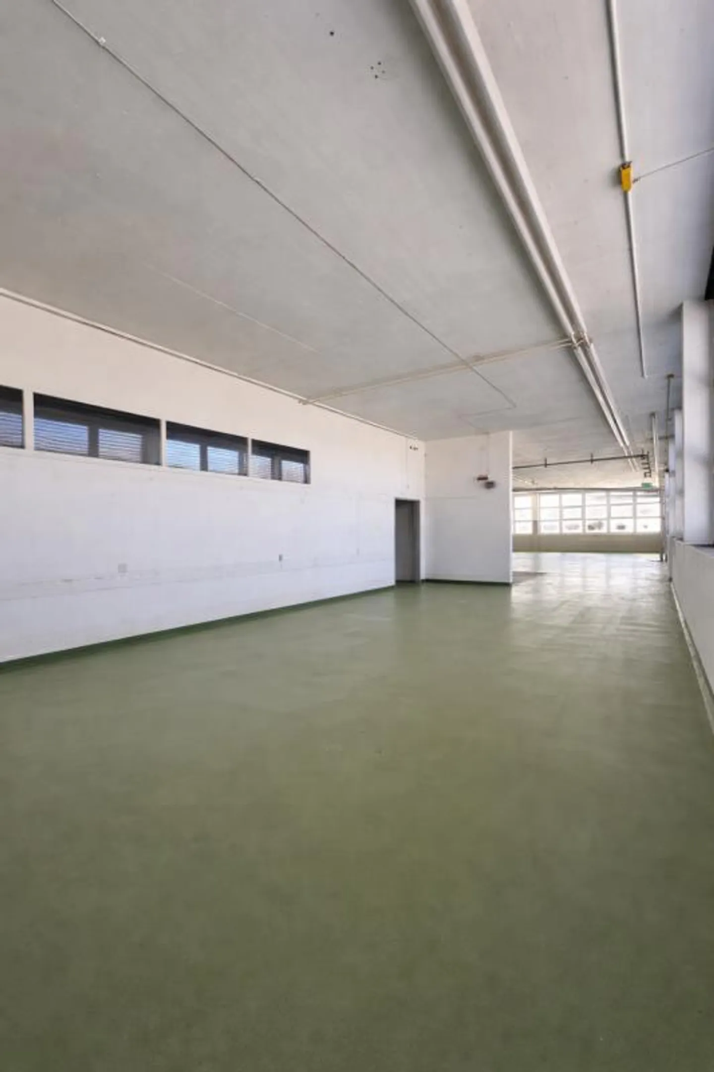 Spazio Commerciale Flessibile con Servizi - Foto 5 di 6