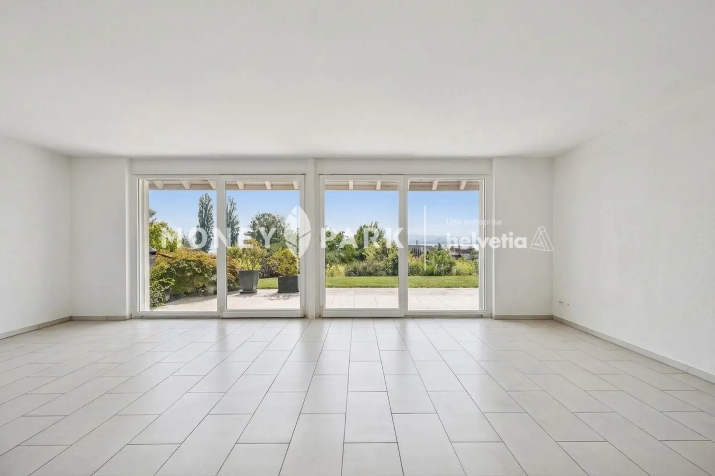 Charming Villa with Lake View - Photo 3 of 14