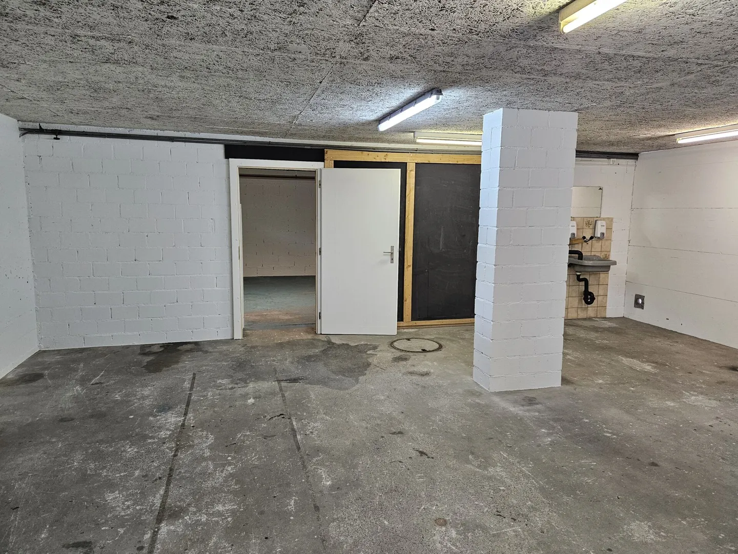 Werkstatt- oder Lagerfläche (98 m2) zu vermieten - Foto 2 von 8