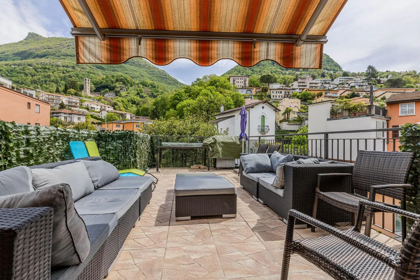 Maison multifamiliale stable avec 4 unités à Viganello - Photo 3 sur 9