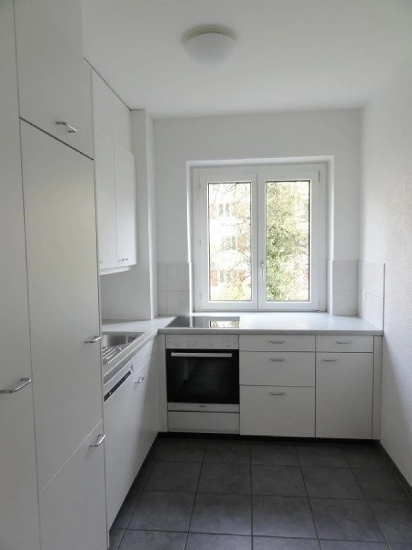 Appartement Charmant dans un Endroit Calme - Photo 2 sur 8