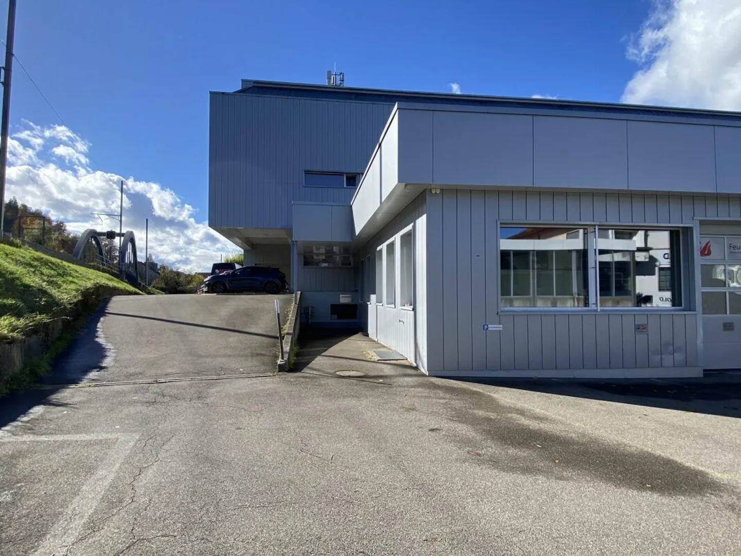 Espace commercial à louer - Photo 3 sur 9