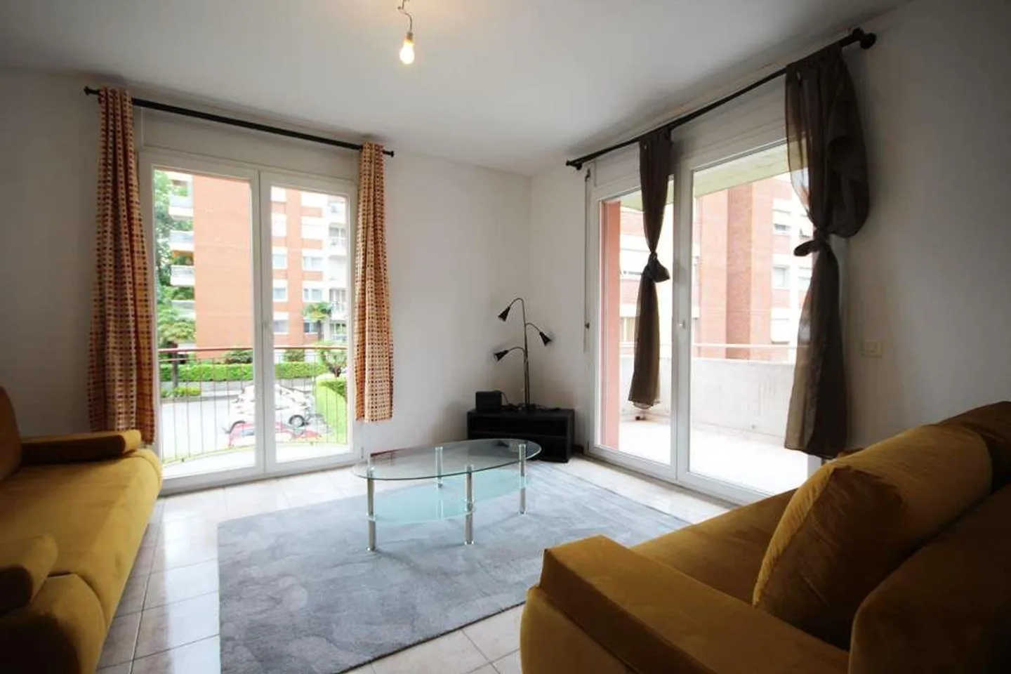 Lugano: geräumiges 2,5-Zimmer-Wohnung möbliert - Foto 1 von 11