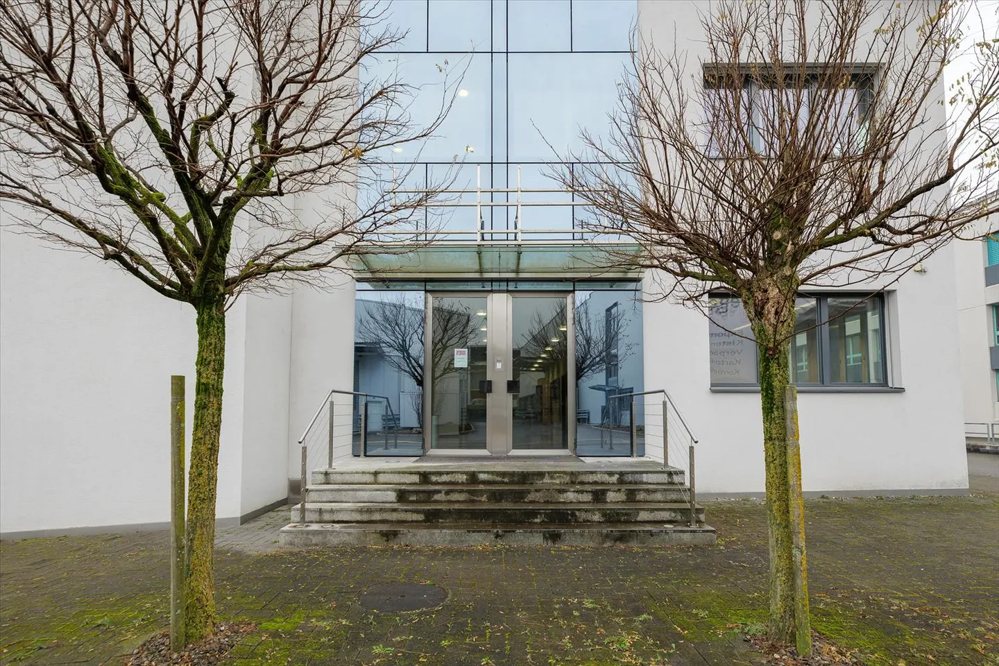 Spazi per uffici moderni a Würenlos con collegamenti di trasporto ideali - Foto 2 di 10