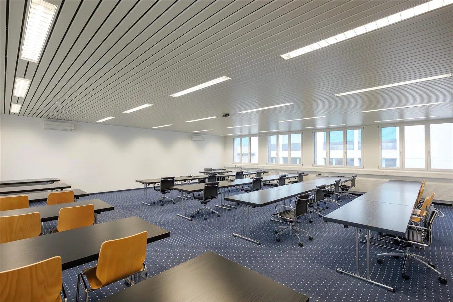 Spazi per uffici moderni a Würenlos con collegamenti di trasporto ideali - Foto 5 di 10