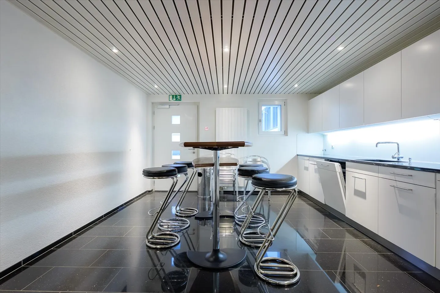 Spazi per uffici moderni a Würenlos con collegamenti di trasporto ideali - Foto 8 di 10