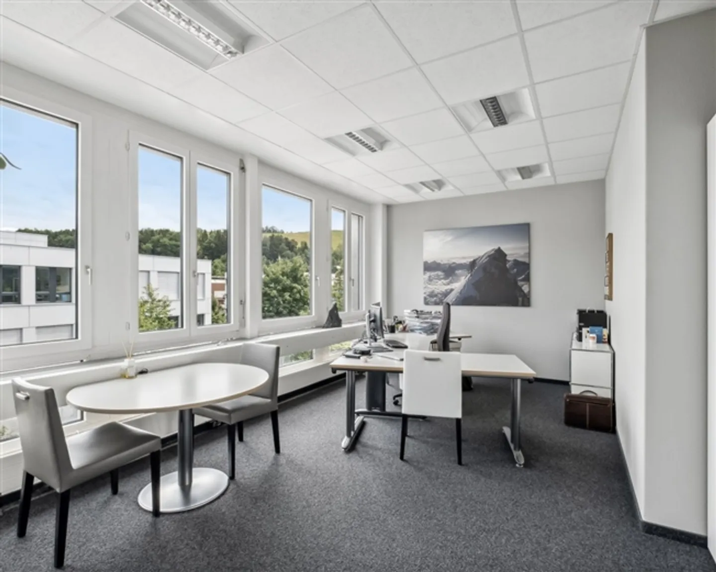 Premium Büroräumlichkeiten in Zug - Foto 2 von 7