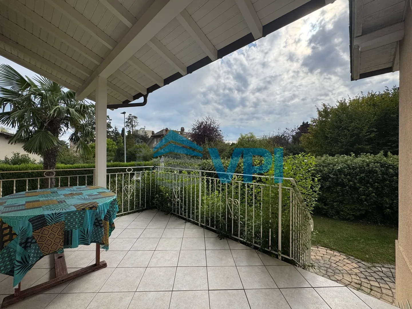Casa singola in affitto - Foto 3 di 9