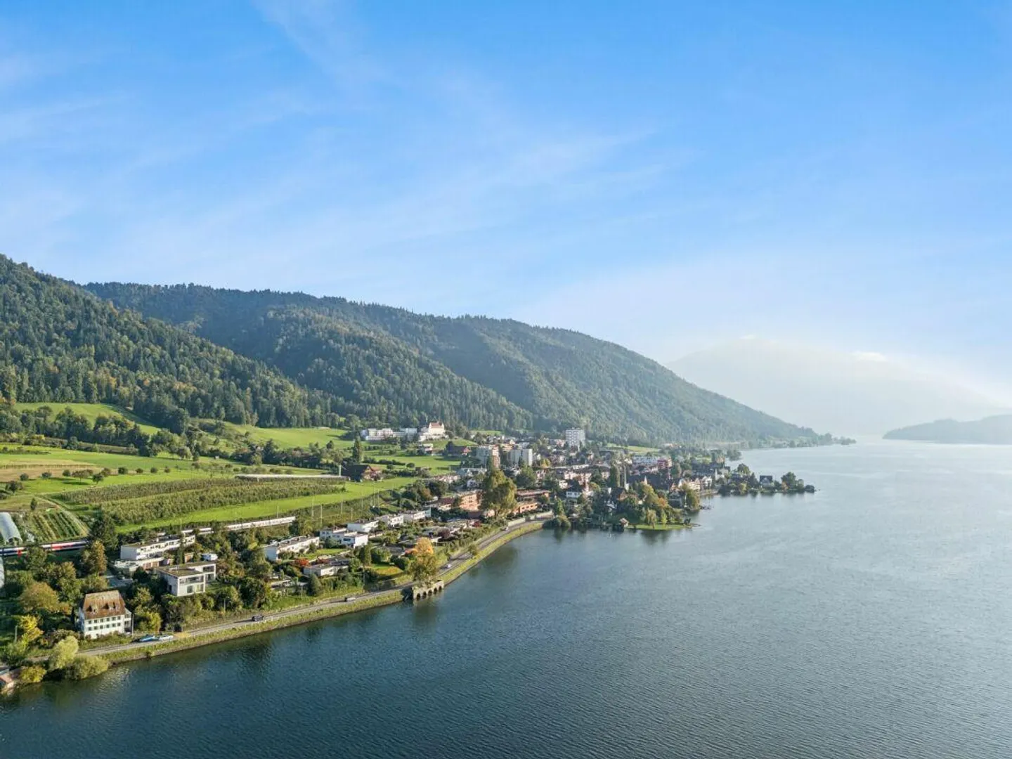 Living with a dream view of the lake in Oberwil - Photo 28 of 30