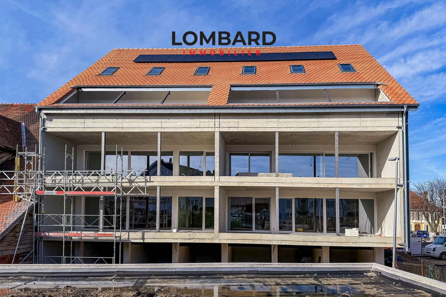 New penthouse with large terrace - Photo 9 of 9