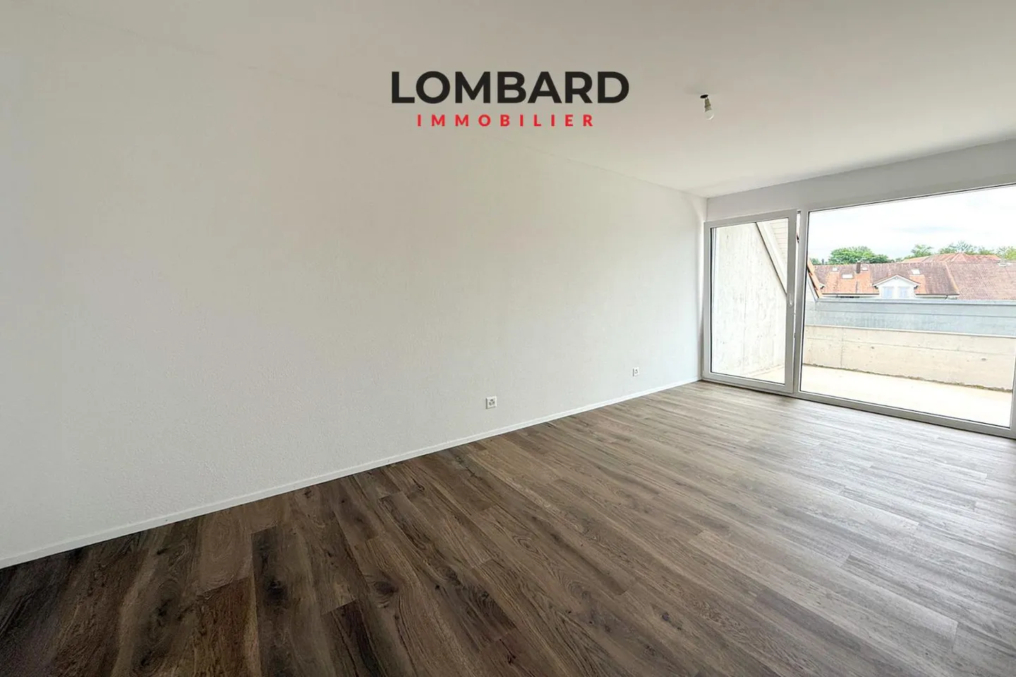 New penthouse with large terrace - Photo 4 of 9