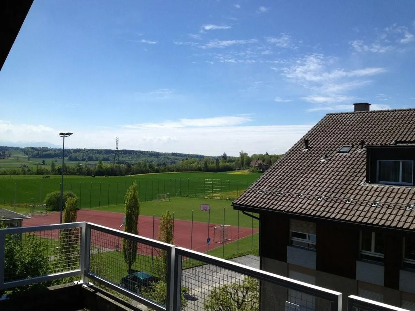 Vivere nel verde - tranquillo, luminoso e ben collegato - Foto 2 di 9