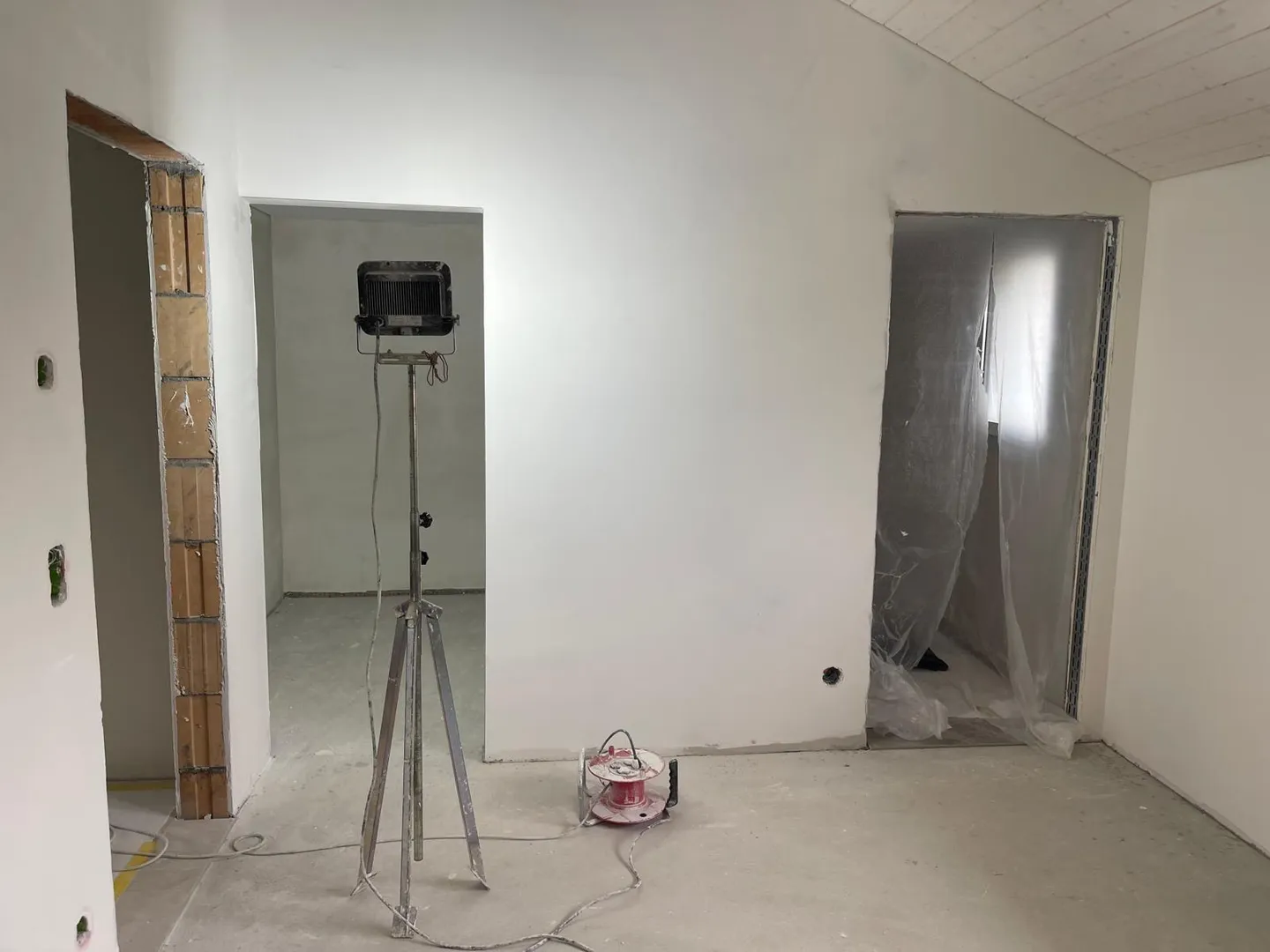 Modern Villas in Misery - Photo 9 of 9