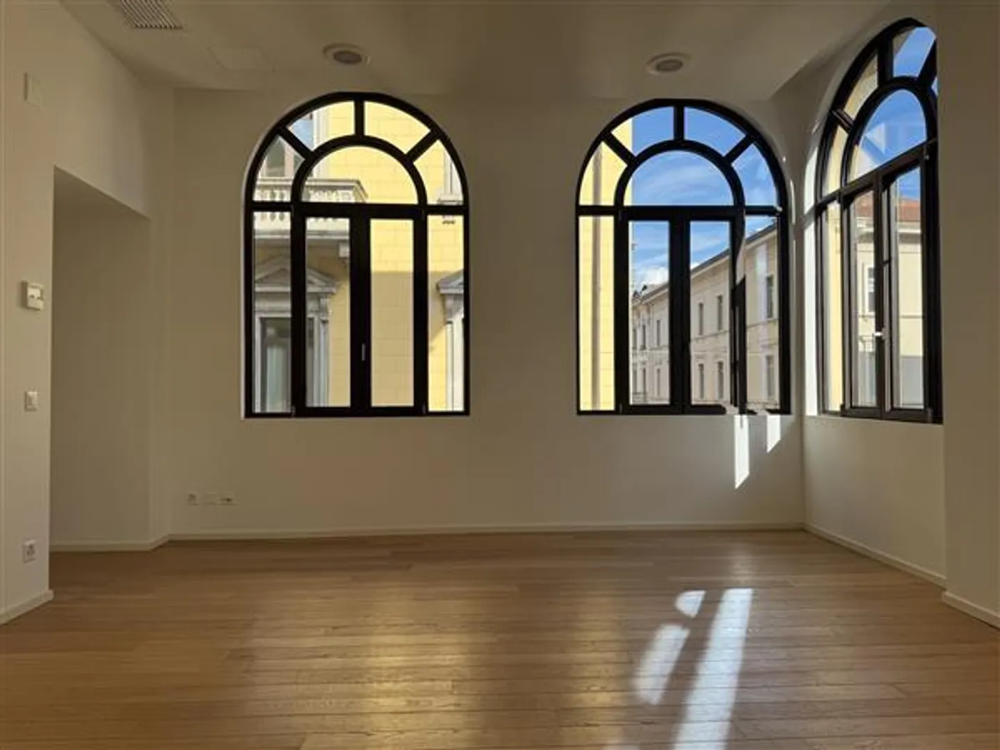 Lugano Luxury Apartment with Lake View - Photo 4 of 12