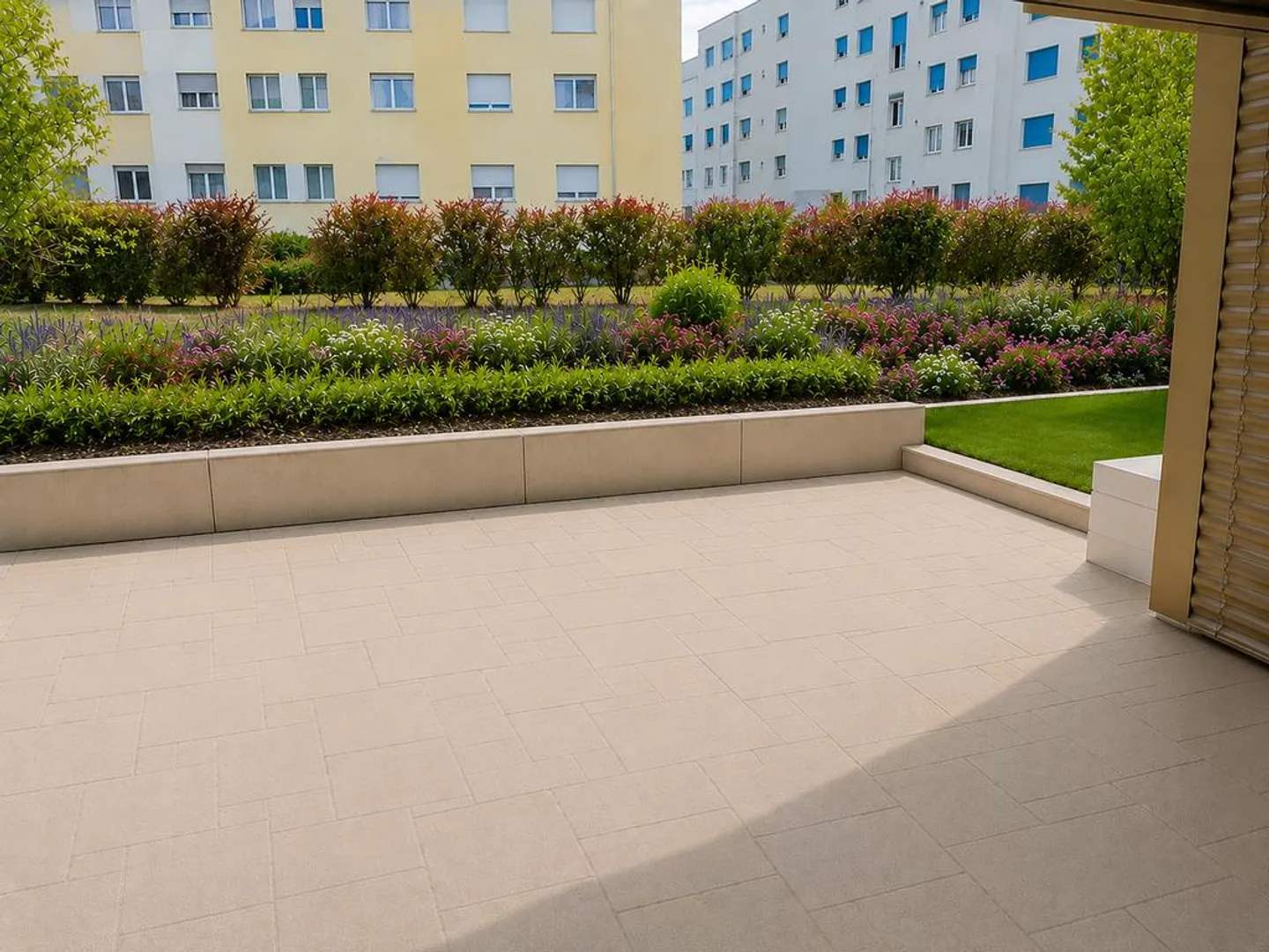 Moderne Maisonette mit Garten - Foto 1 von 11