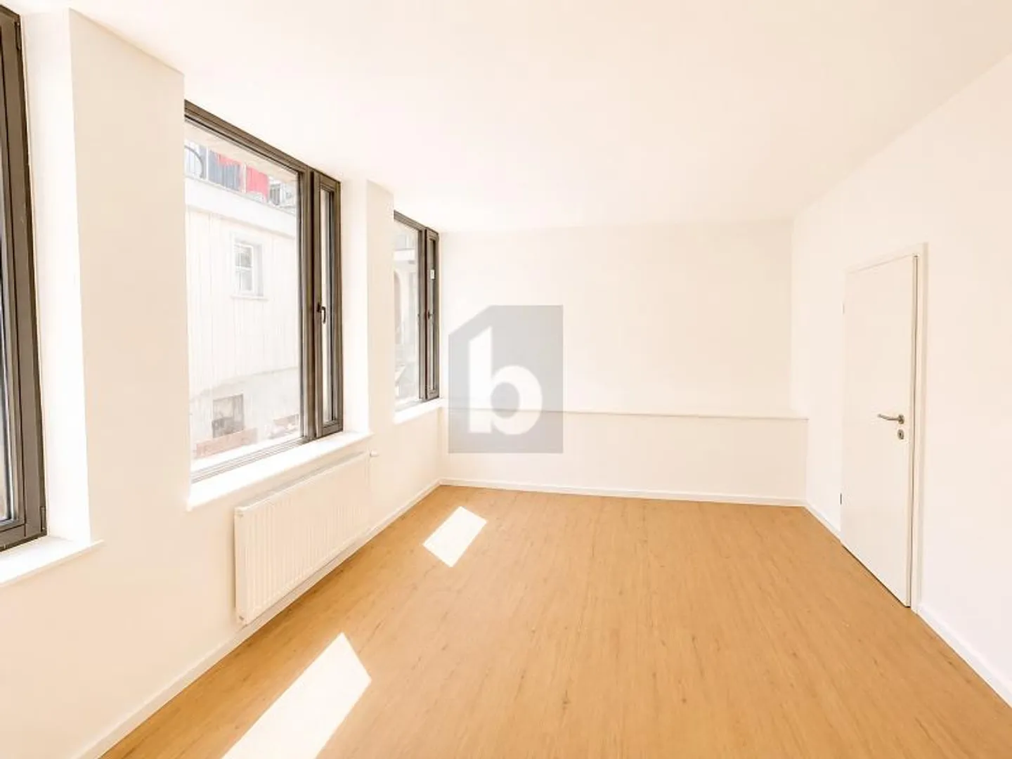 TOPMODERNE APRÈS RÉNOVATION COMPLÈTE - Photo 3 sur 6