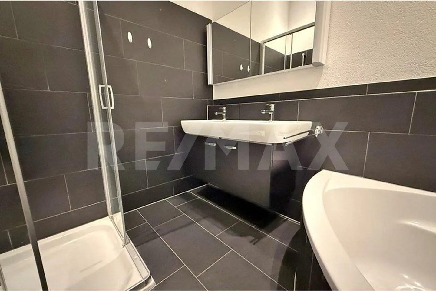 Attico moderno di 5,5 stanze - Foto 9 di 11