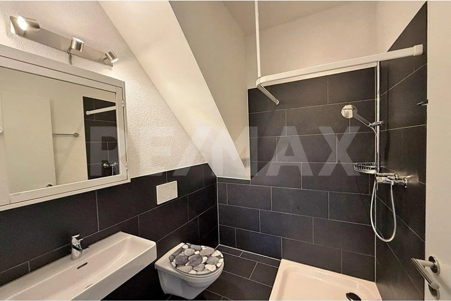 Attico moderno di 5,5 stanze - Foto 10 di 11