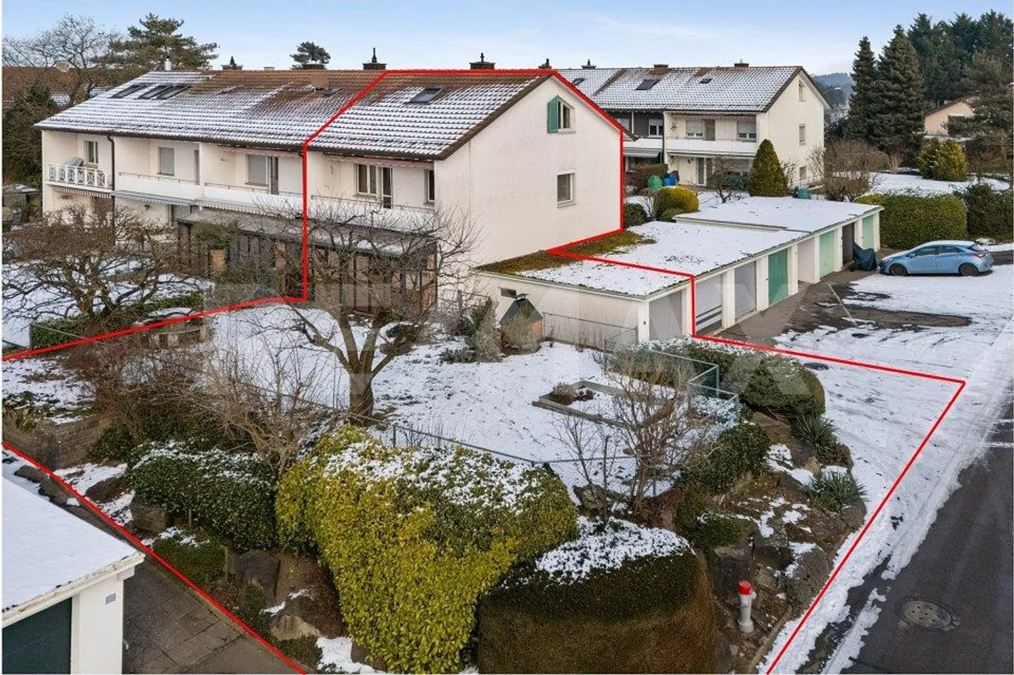 Gepflegtes 6.5-Zi.-Eckhaus mit grosszügigem Garten - Foto 2 von 13