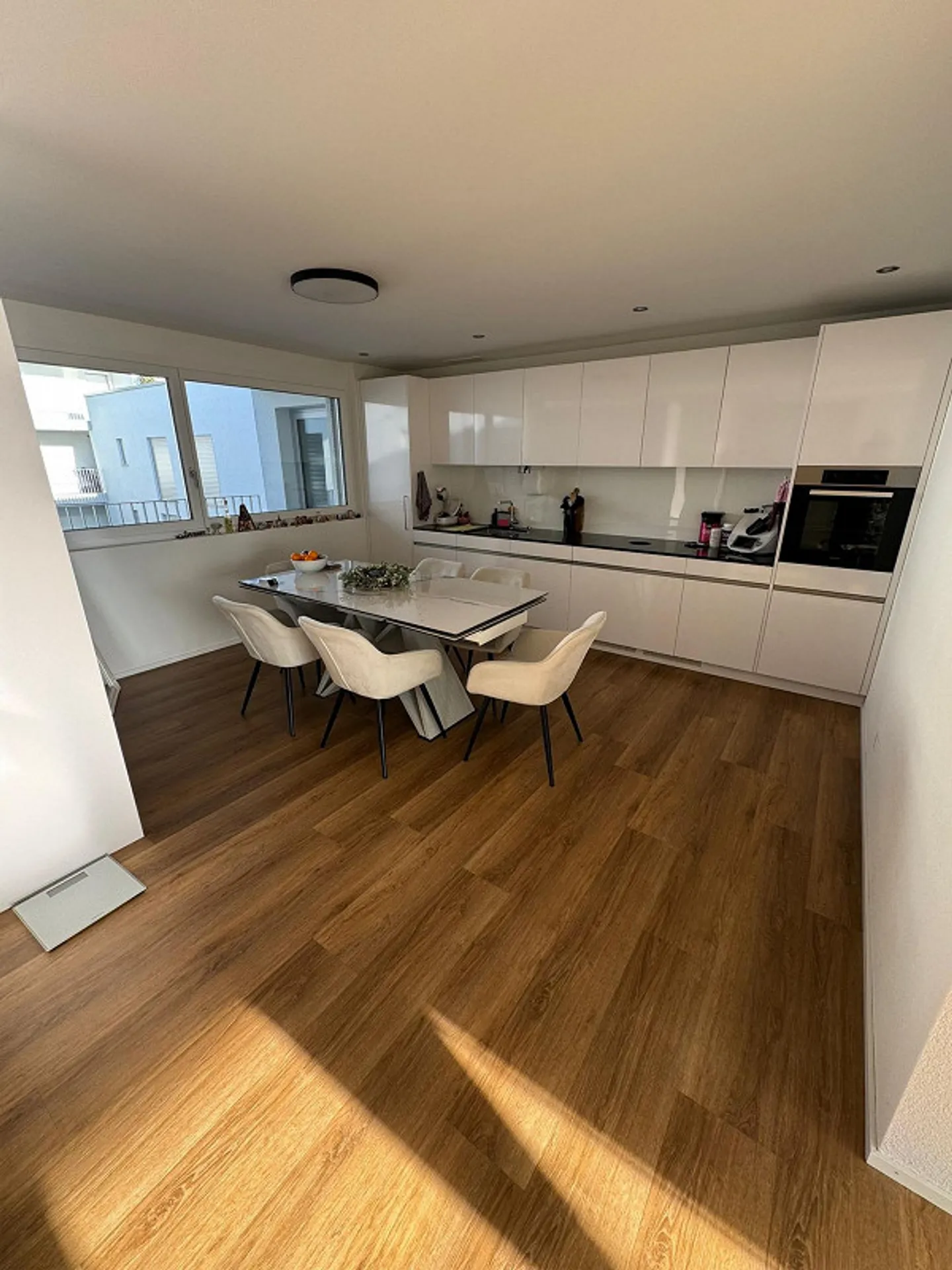 Moderno appartamento di 3,5 locali nel centro di Root - Foto 5 di 15