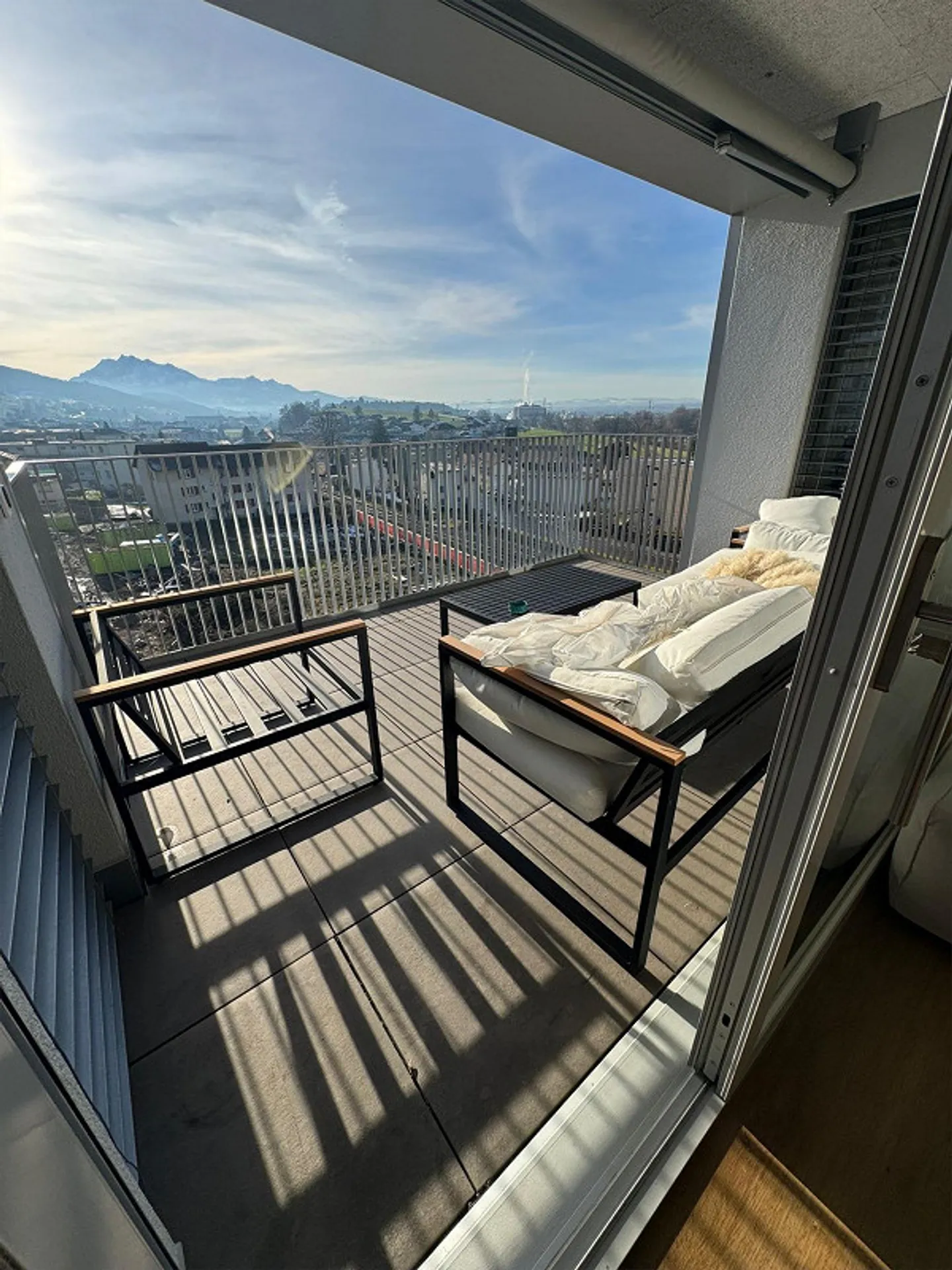 Moderno appartamento di 3,5 locali nel centro di Root - Foto 9 di 15