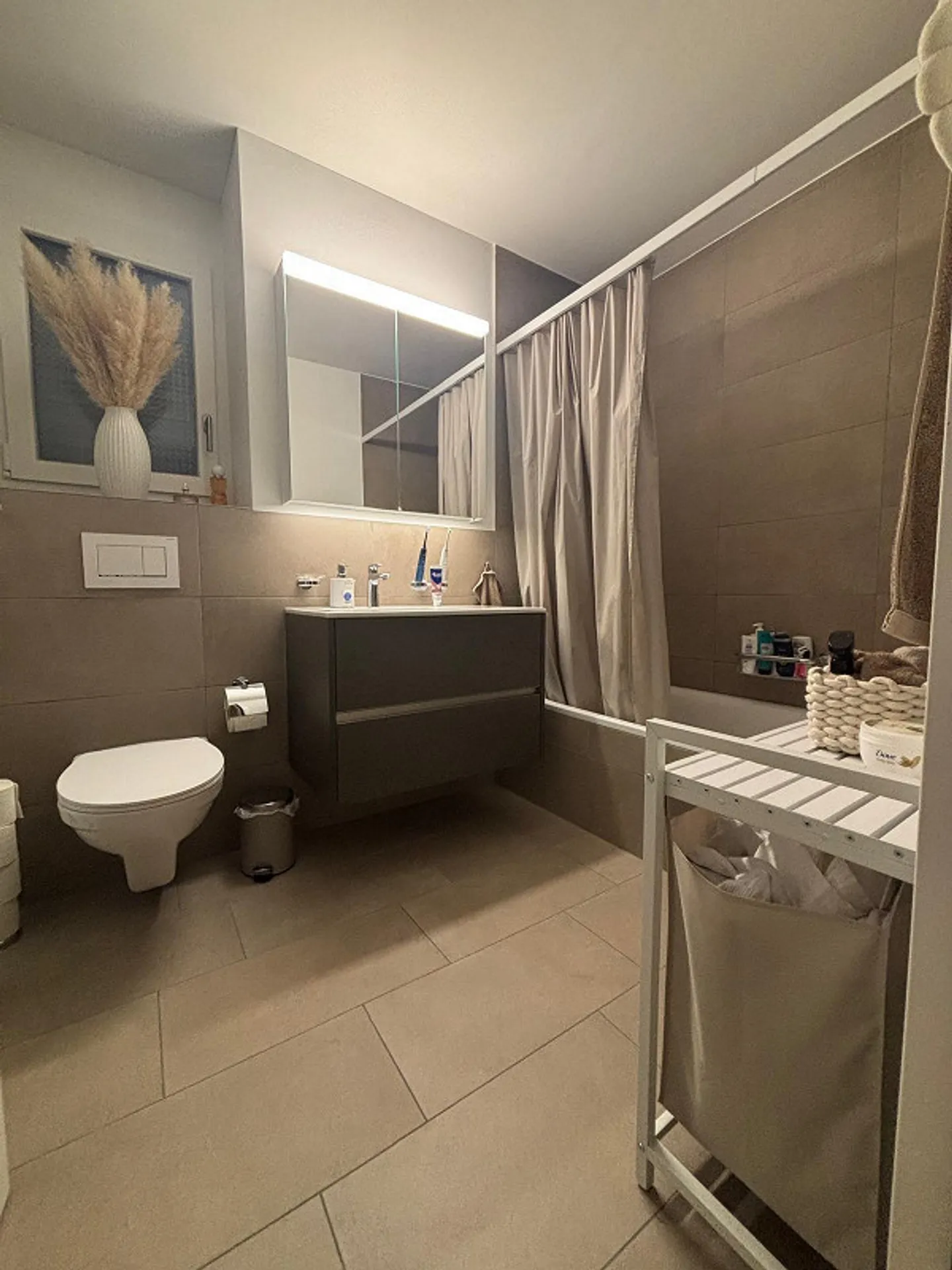 Moderno appartamento di 3,5 locali nel centro di Root - Foto 12 di 15