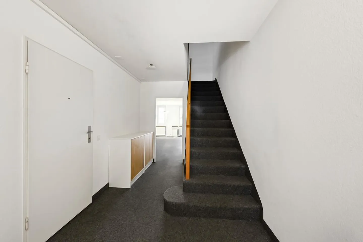 Office for rent in the historic building Zur Guldin Rosen 1432 - Photo 9 of 11