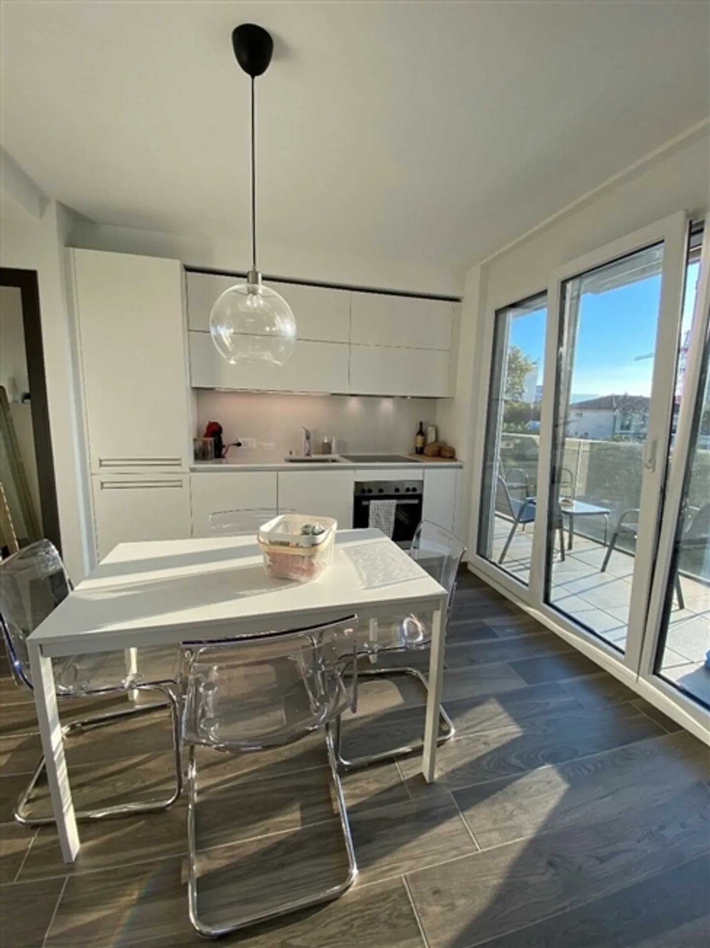 Bellissimo appartamento di 2,5 stanze in soffitta. - Foto 3 di 7