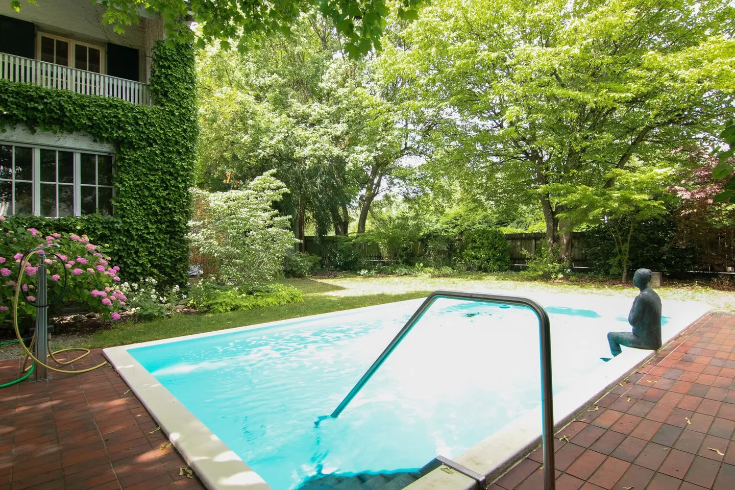 Green Oasis with Pool - Your Retreat Close to the City - Photo 3 of 13
