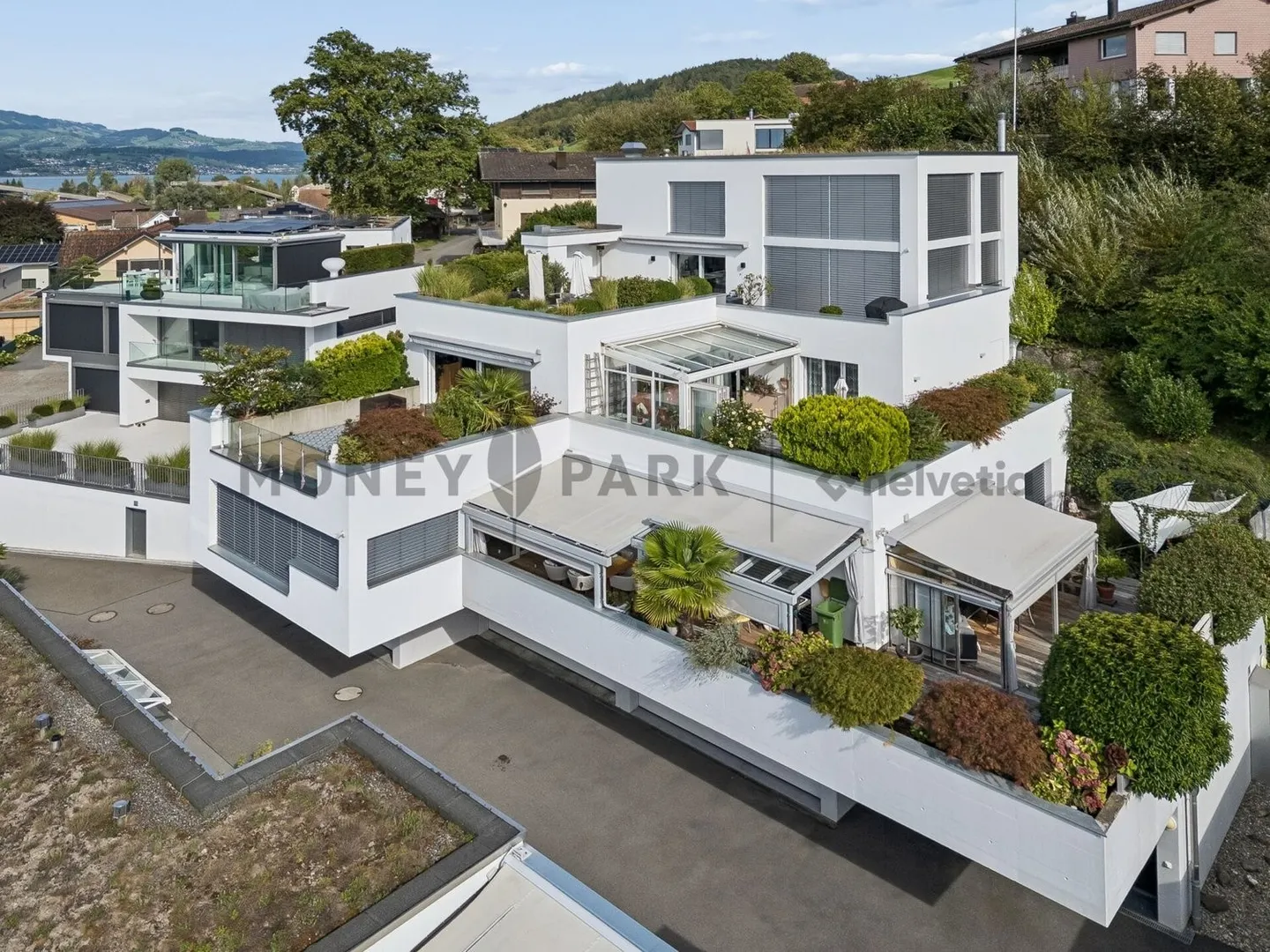 4.5- (5.5-)Zimmer-Terrassenwohnung am Zürichsee mit 180° Seesicht - Photo 8 of 9
