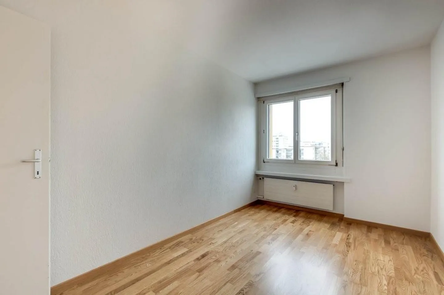 RENT WITHOUT DEPOSIT - Pleasant living in a family-friendly neighborhood - Photo 8 of 12