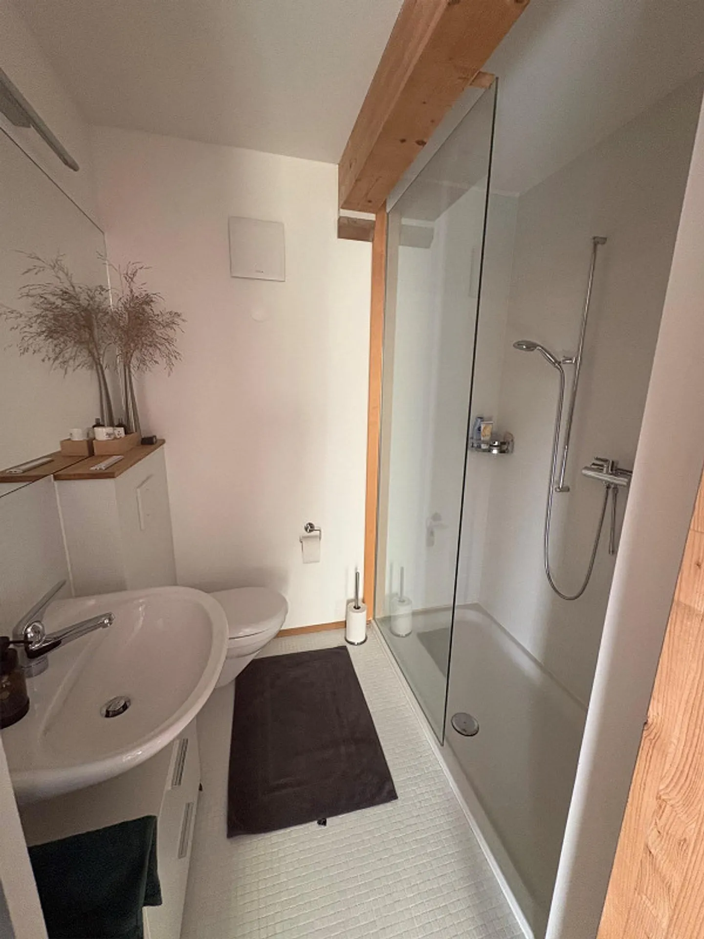 Appartamento affascinante con 4 camere nella zona ricreativa di Solitüden - Foto 5 di 16