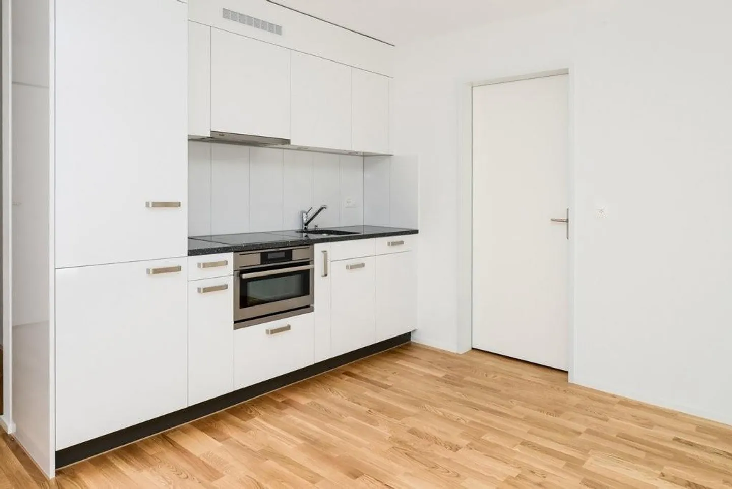 Modern 2.5-room apartment in the Stämpflia area - Photo 1 of 7