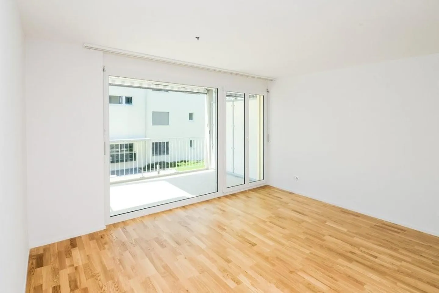 Modern 2.5-room apartment in the Stämpflia area - Photo 3 of 7