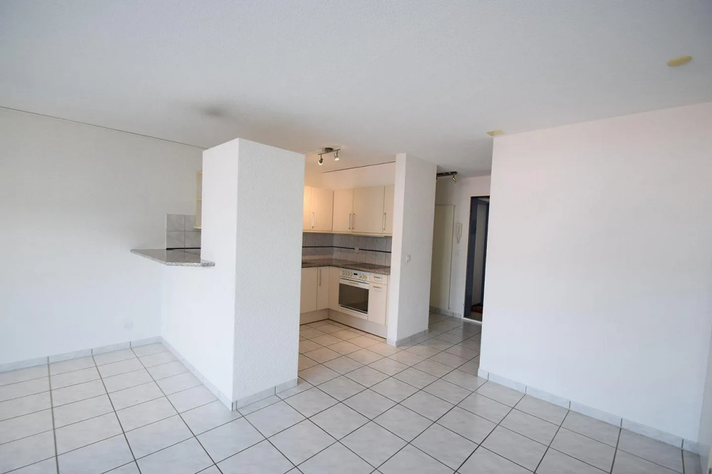 Appartement idéal pour les célibataires ou les retraités actifs - Photo 3 sur 13